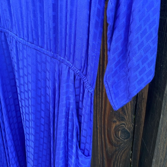 Wuko Gals dress - Picture 4 of 5